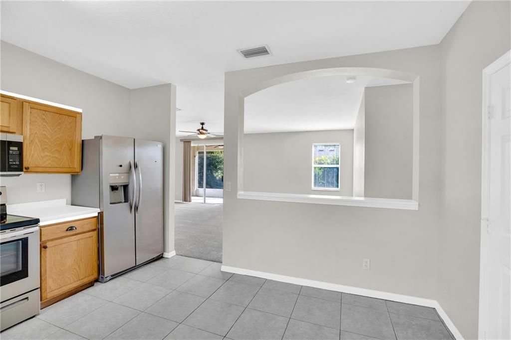 For Sale: $319,900 (3 beds, 2 baths, 1650 Square Feet)