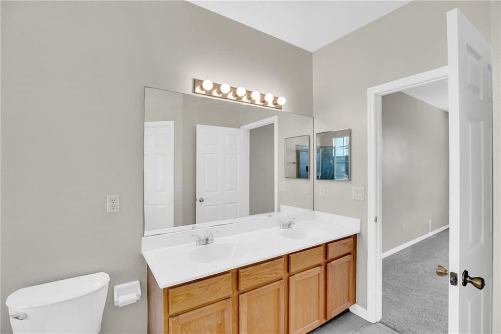 For Sale: $319,900 (3 beds, 2 baths, 1650 Square Feet)