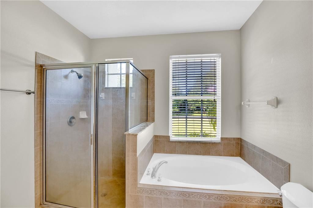 For Sale: $319,900 (3 beds, 2 baths, 1650 Square Feet)