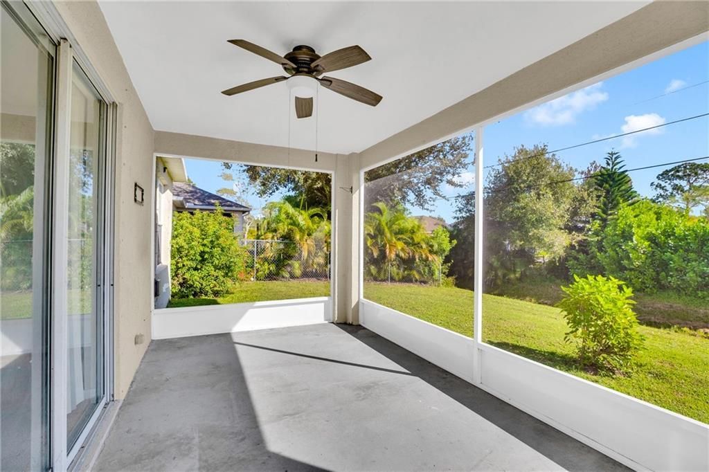 For Sale: $319,900 (3 beds, 2 baths, 1650 Square Feet)