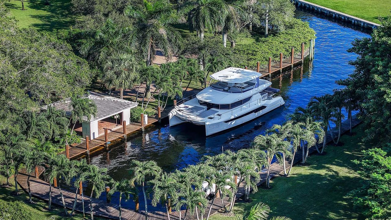 待售: $14,500,000 (1 贝兹, 1 浴室, 1736 平方英尺)