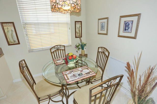 For Rent: $3,500 (2 beds, 2 baths, 1526 Square Feet)