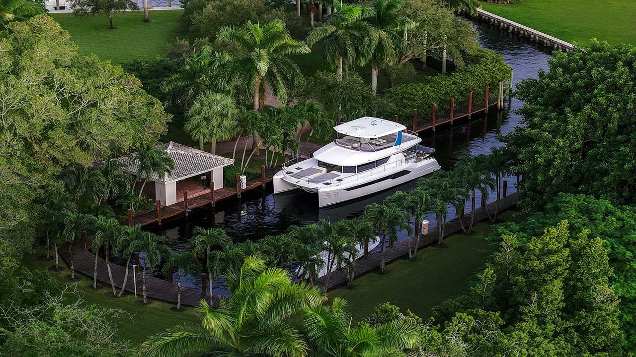 待售: $14,500,000 (1 贝兹, 1 浴室, 1736 平方英尺)