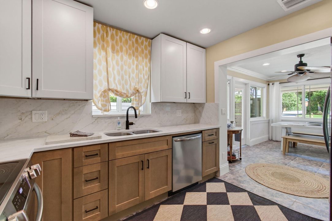 На продажу: $799,000 (4 спален, 3 ванн, 1888 Квадратных фут)