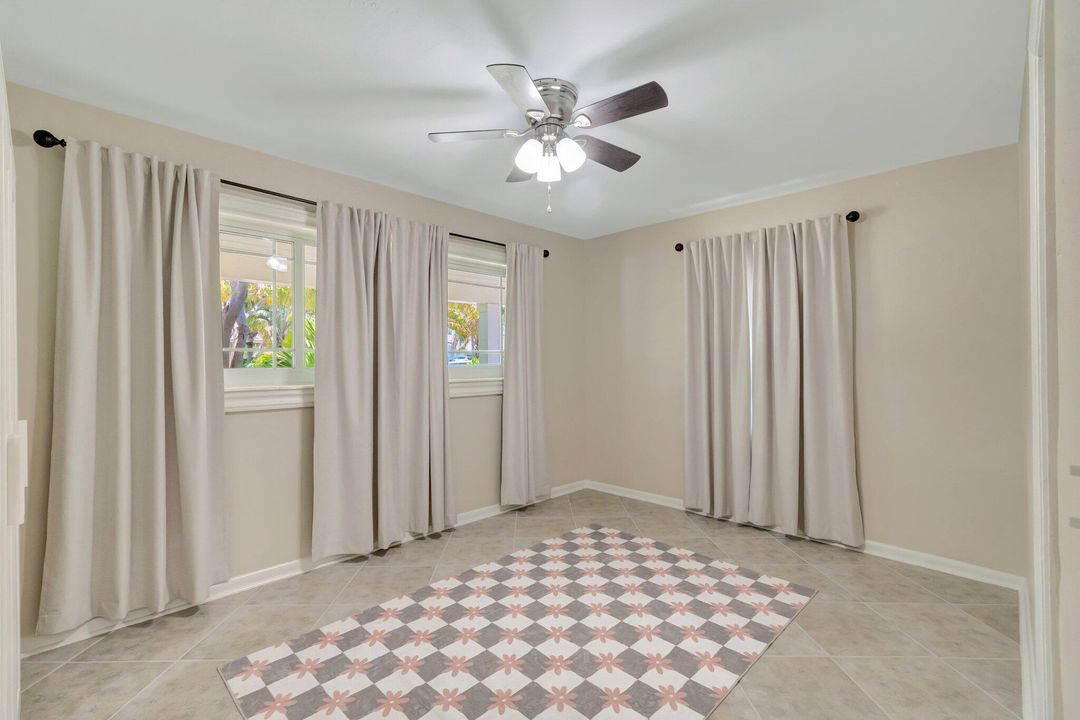 На продажу: $799,000 (4 спален, 3 ванн, 1888 Квадратных фут)