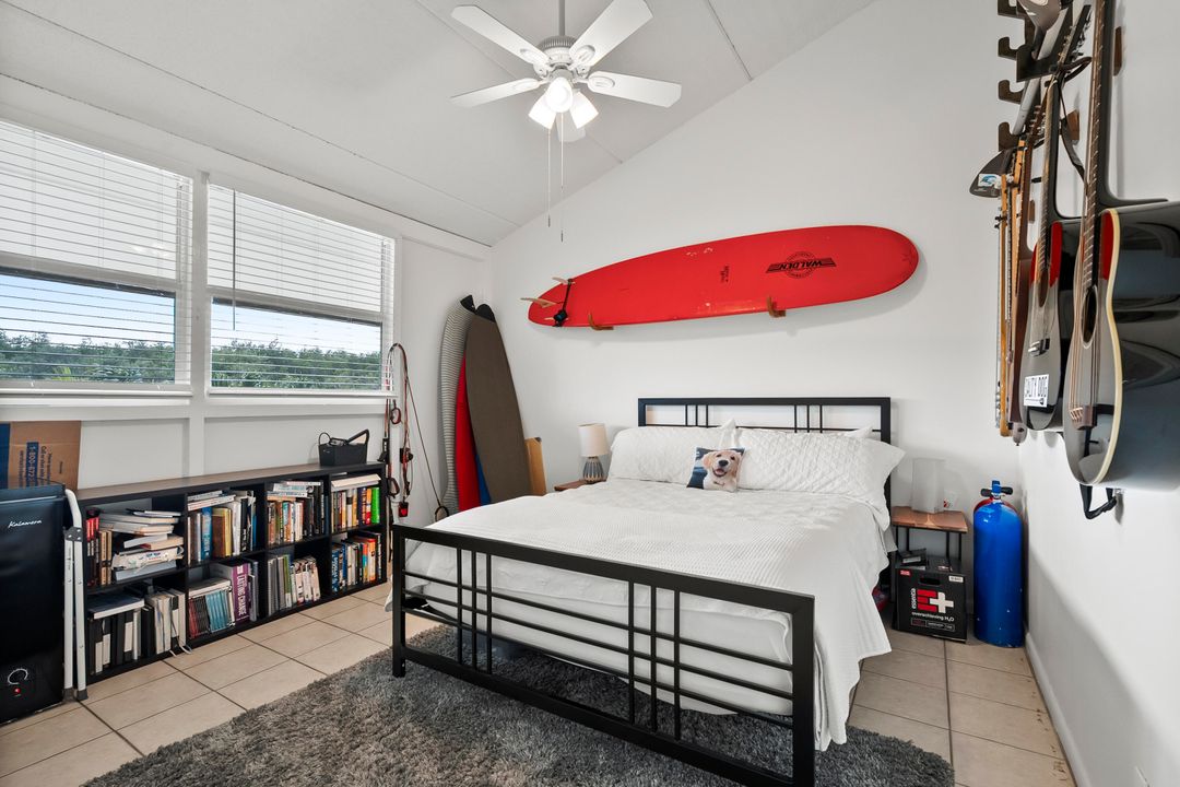 待售: $495,000 (2 贝兹, 2 浴室, 1090 平方英尺)