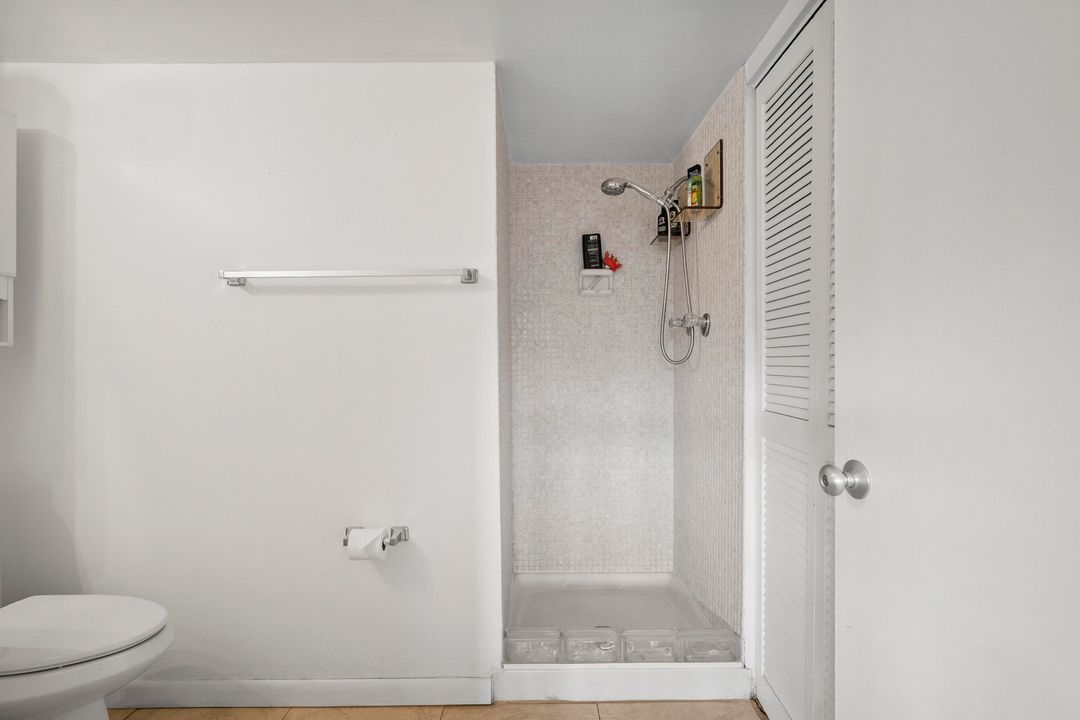 待售: $495,000 (2 贝兹, 2 浴室, 1090 平方英尺)