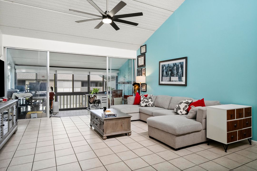 待售: $495,000 (2 贝兹, 2 浴室, 1090 平方英尺)