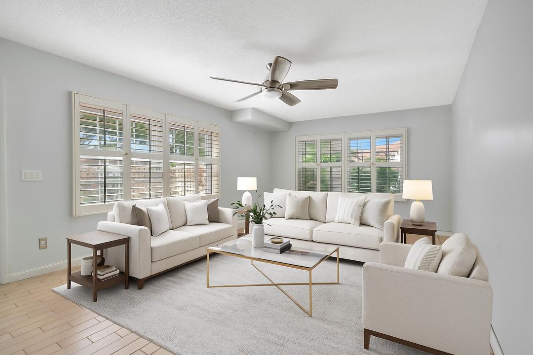 For Sale: $279,888 (2 beds, 2 baths, 1374 Square Feet)