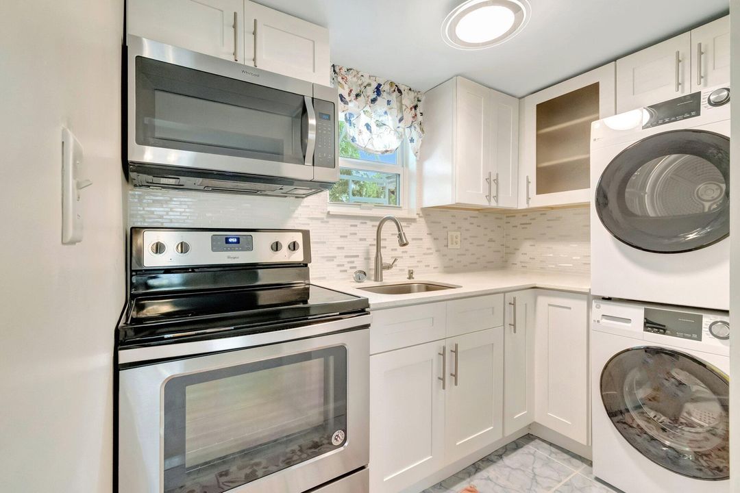 На продажу: $799,000 (4 спален, 3 ванн, 1888 Квадратных фут)