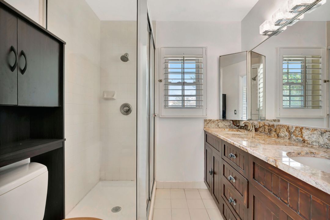 For Sale: $279,888 (2 beds, 2 baths, 1374 Square Feet)