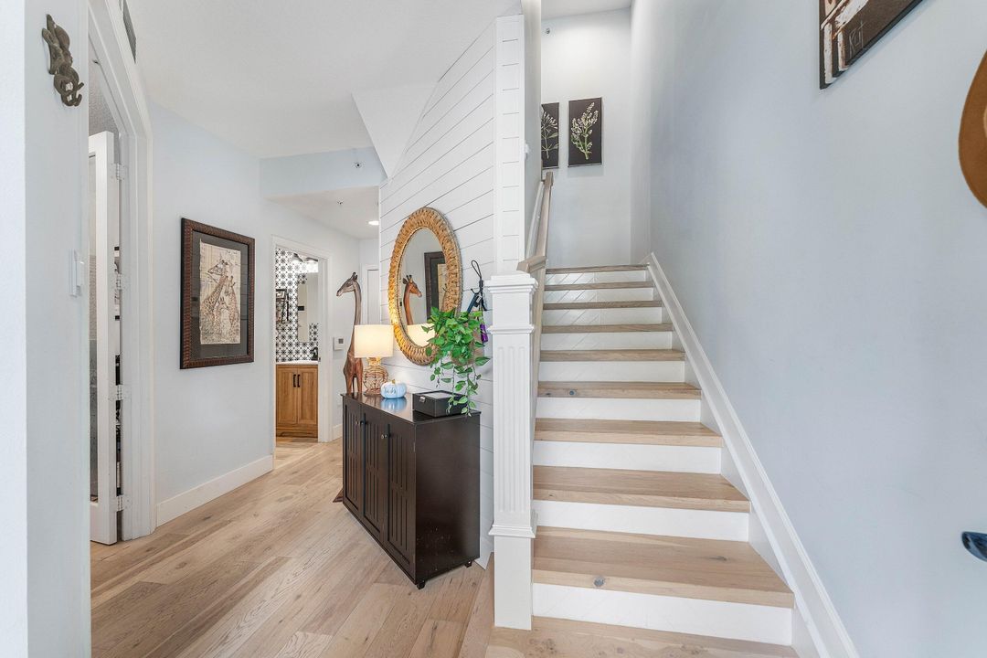 En Venta: $689,900 (2 camas, 3 baños, 2096 Pies cuadrados)