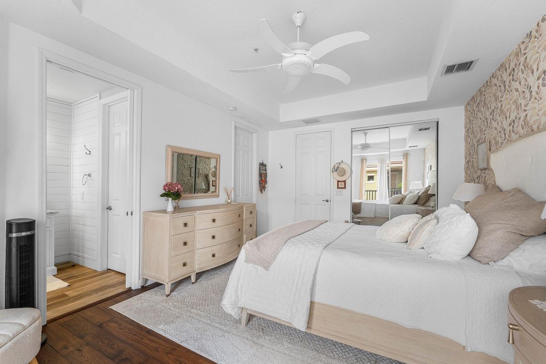 En Venta: $689,900 (2 camas, 3 baños, 2096 Pies cuadrados)