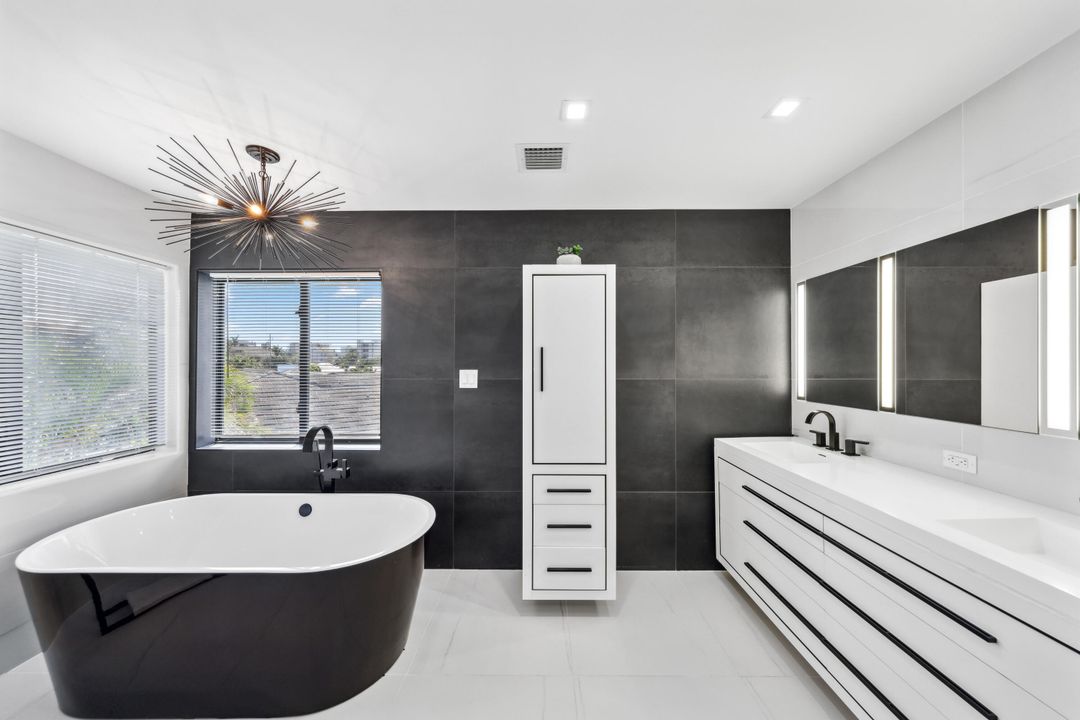 For Sale: $4,750,000 (5 beds, 6 baths, 4100 Square Feet)