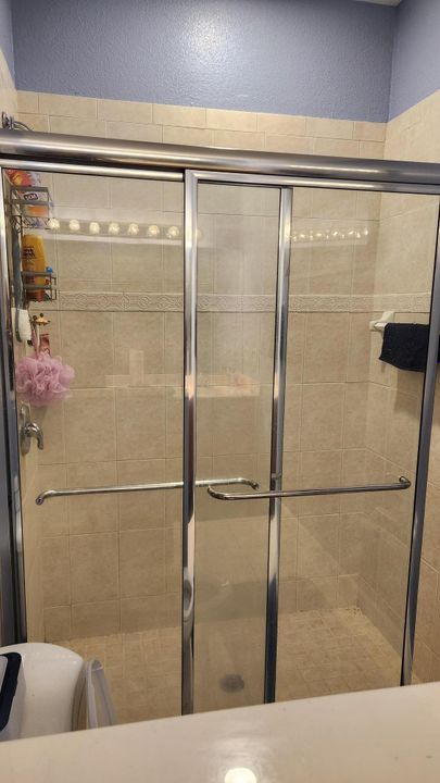 Active With Contract: $3,250 (2 beds, 2 baths, 1316 Square Feet)