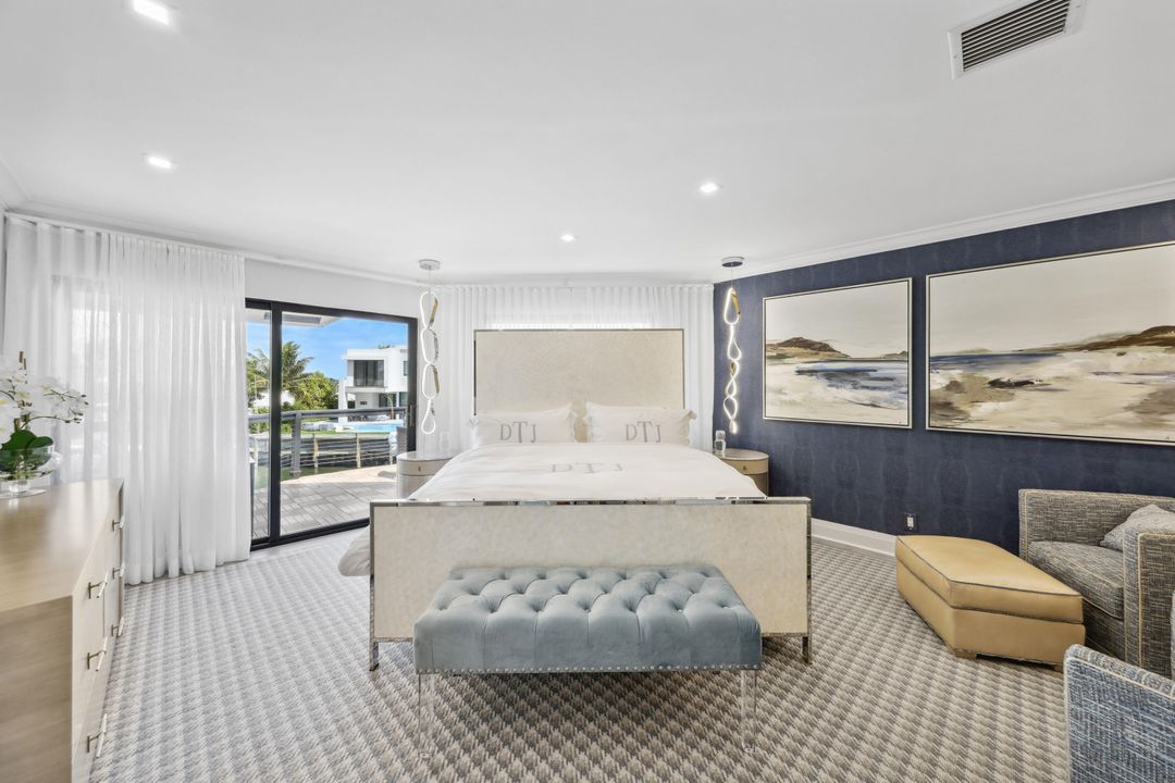 For Sale: $4,750,000 (5 beds, 6 baths, 4100 Square Feet)