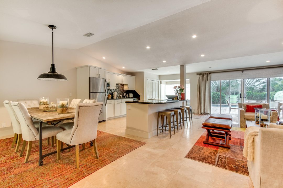 For Rent: $12,000 (3 beds, 2 baths, 1561 Square Feet)