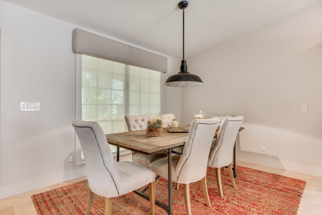 For Rent: $12,000 (3 beds, 2 baths, 1561 Square Feet)