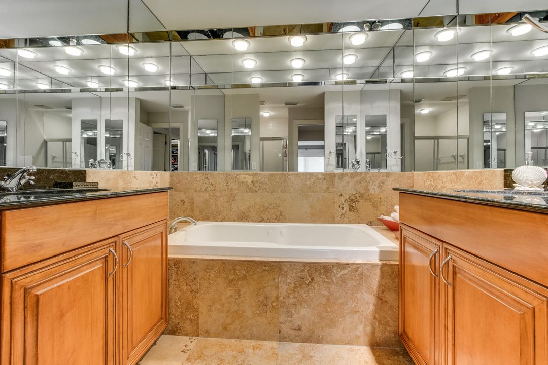 For Rent: $12,000 (3 beds, 2 baths, 1561 Square Feet)