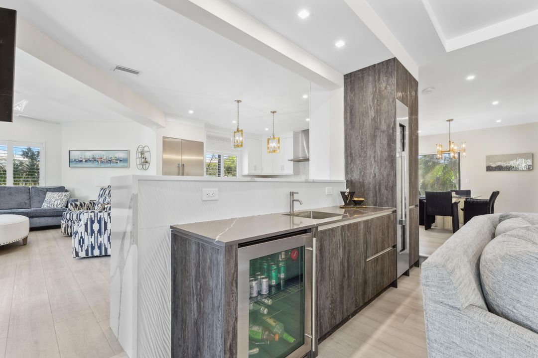 For Sale: $4,750,000 (5 beds, 6 baths, 4100 Square Feet)