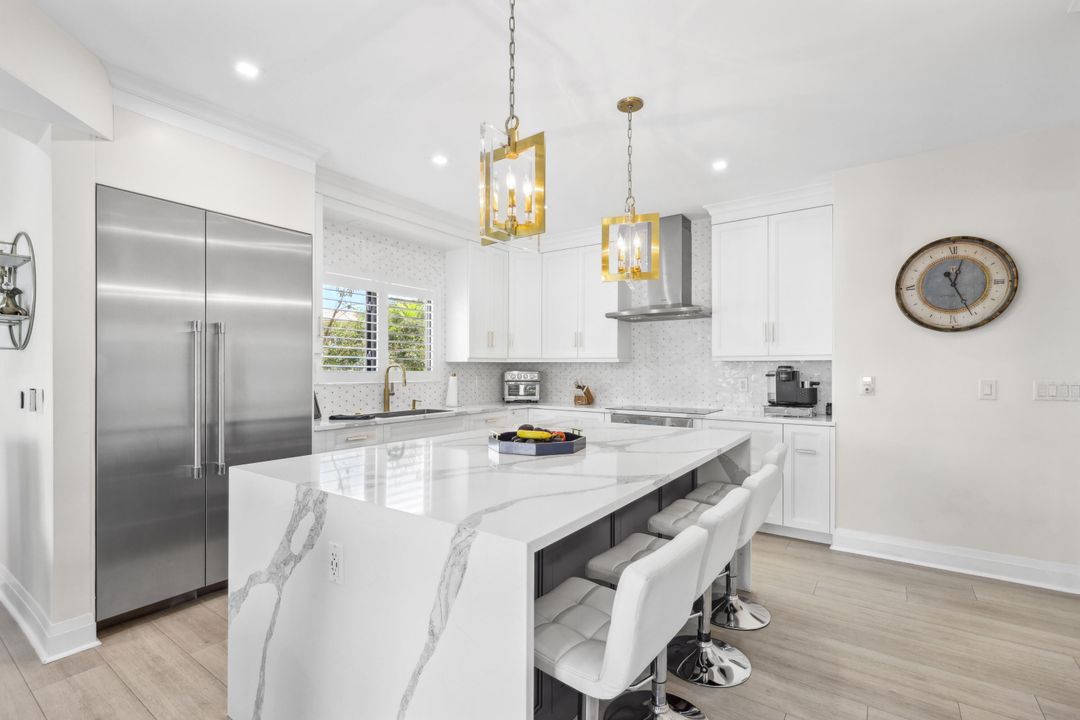 For Sale: $4,750,000 (5 beds, 6 baths, 4100 Square Feet)