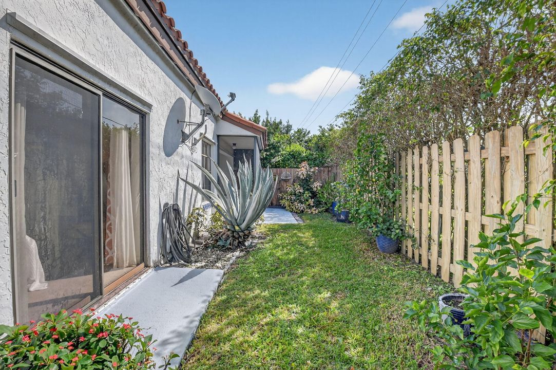 待售: $415,000 (2 贝兹, 2 浴室, 1216 平方英尺)