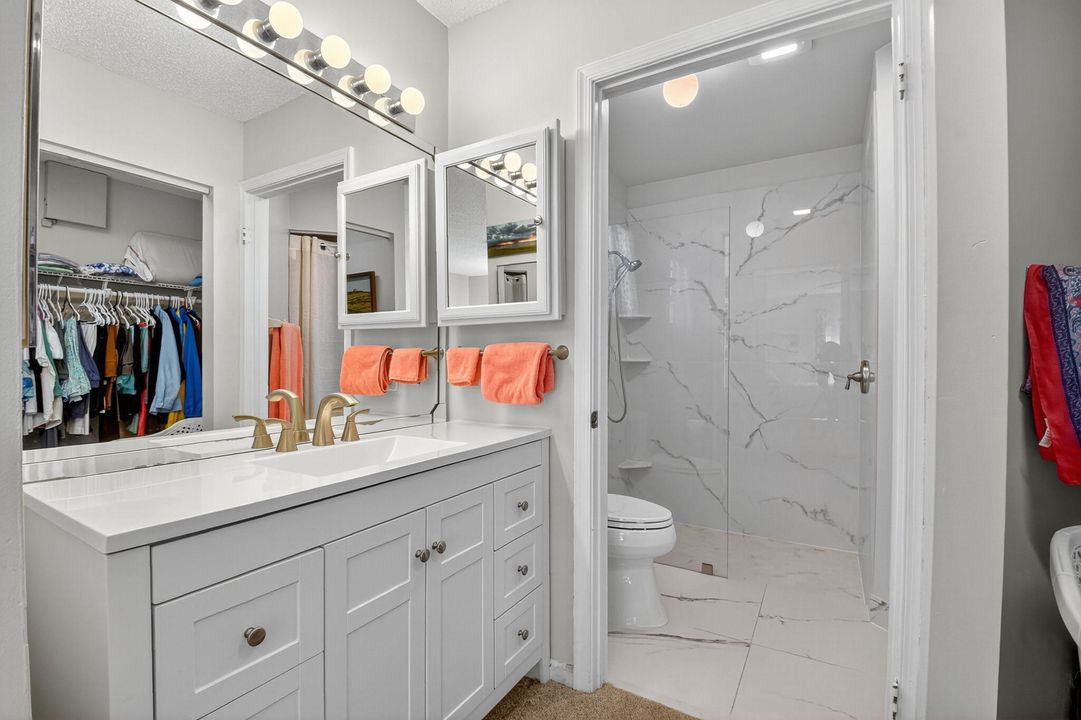 待售: $415,000 (2 贝兹, 2 浴室, 1216 平方英尺)