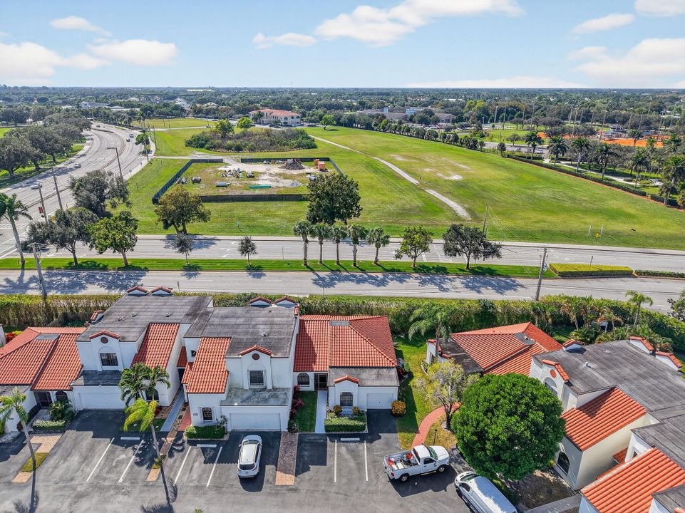 待售: $415,000 (2 贝兹, 2 浴室, 1216 平方英尺)