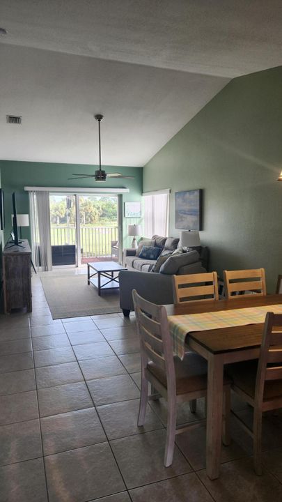 Active With Contract: $3,250 (2 beds, 2 baths, 1316 Square Feet)