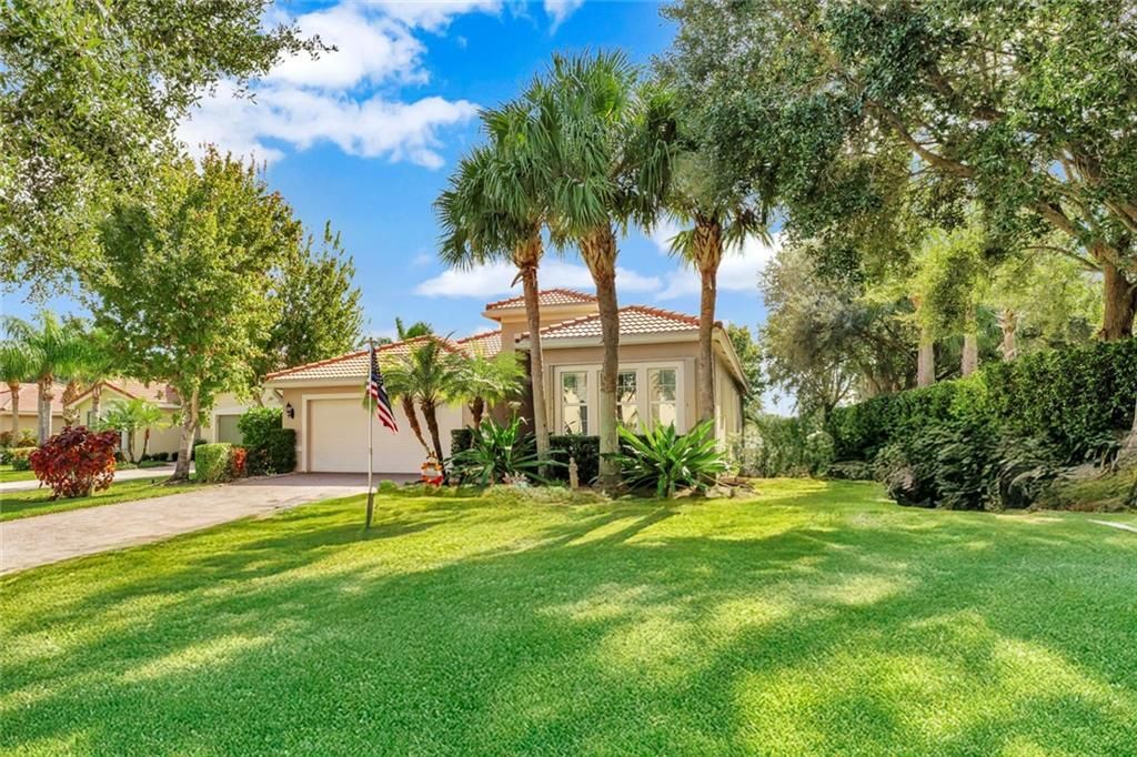 Active With Contract: $429,900 (2 beds, 2 baths, 2141 Square Feet)