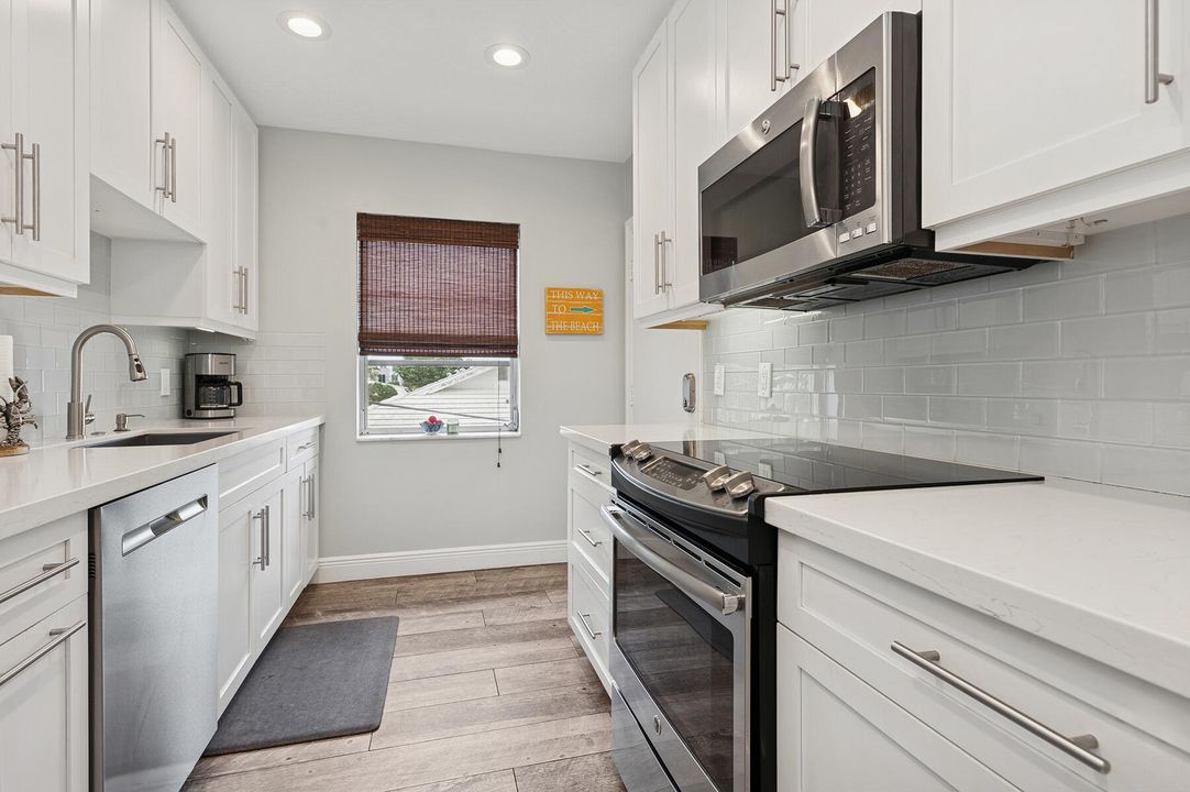 En Venta: $674,900 (2 camas, 2 baños, 1160 Pies cuadrados)