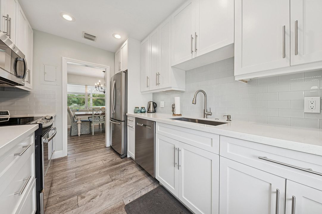 En Venta: $674,900 (2 camas, 2 baños, 1160 Pies cuadrados)