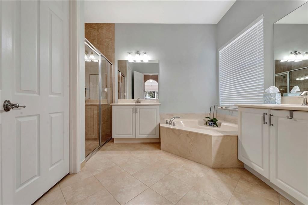 Active With Contract: $429,900 (2 beds, 2 baths, 2141 Square Feet)