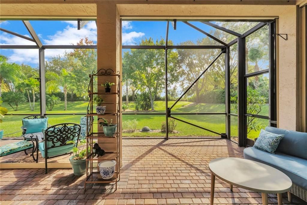 Active With Contract: $429,900 (2 beds, 2 baths, 2141 Square Feet)