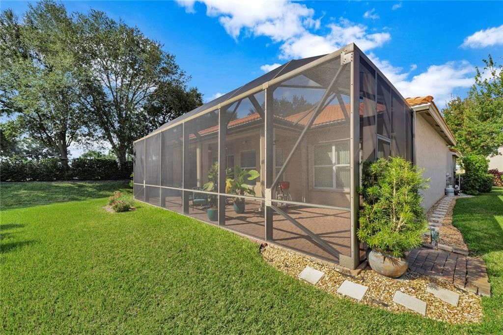 Active With Contract: $429,900 (2 beds, 2 baths, 2141 Square Feet)