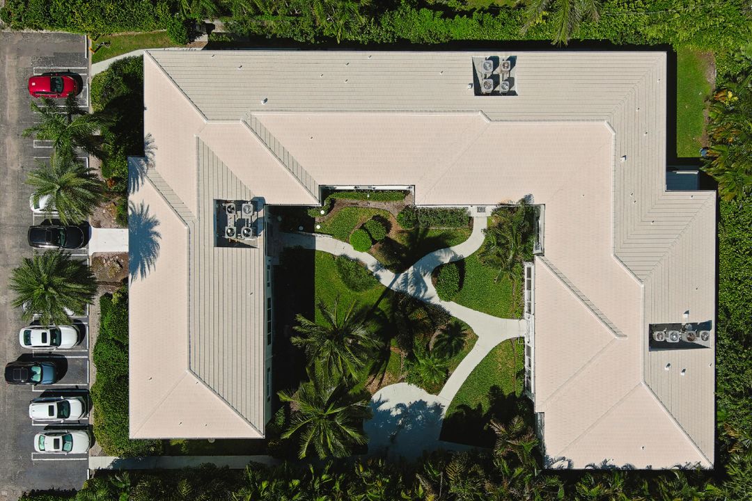 En Venta: $674,900 (2 camas, 2 baños, 1160 Pies cuadrados)