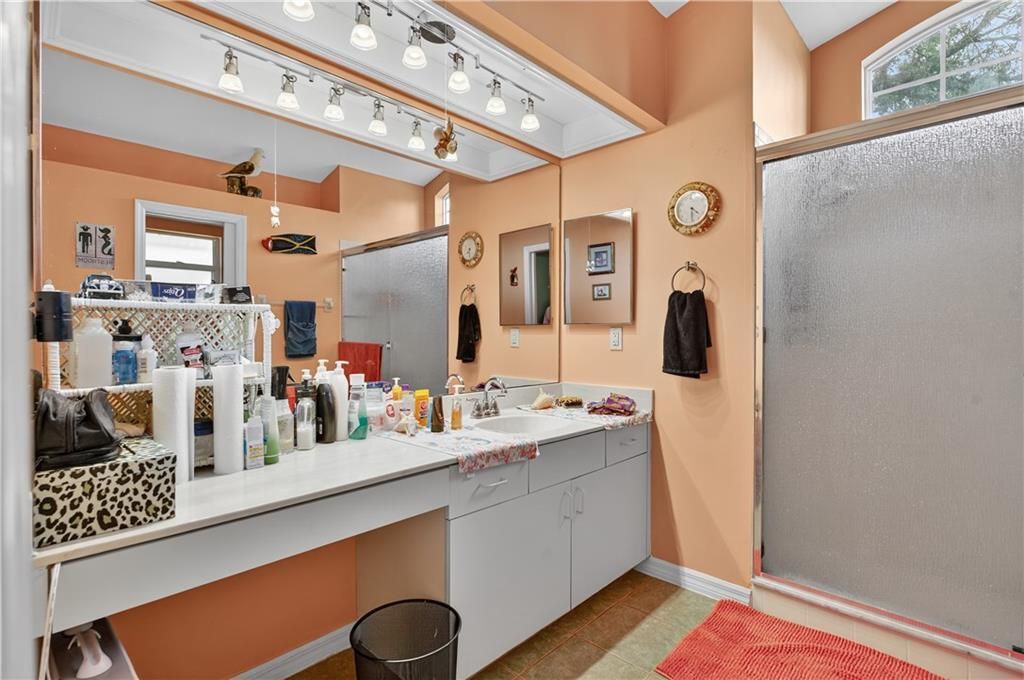 For Sale: $348,000 (3 beds, 2 baths, 1865 Square Feet)