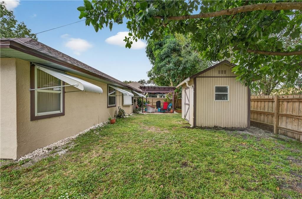 For Sale: $348,000 (3 beds, 2 baths, 1865 Square Feet)