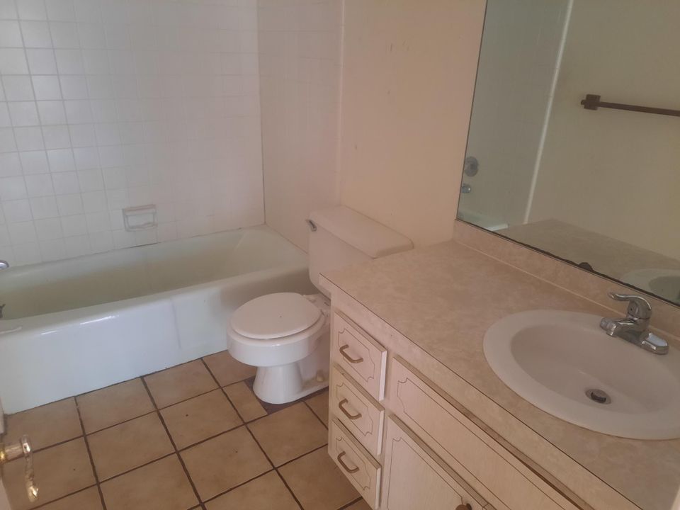 For Rent: $1,650 (2 beds, 2 baths, 1144 Square Feet)