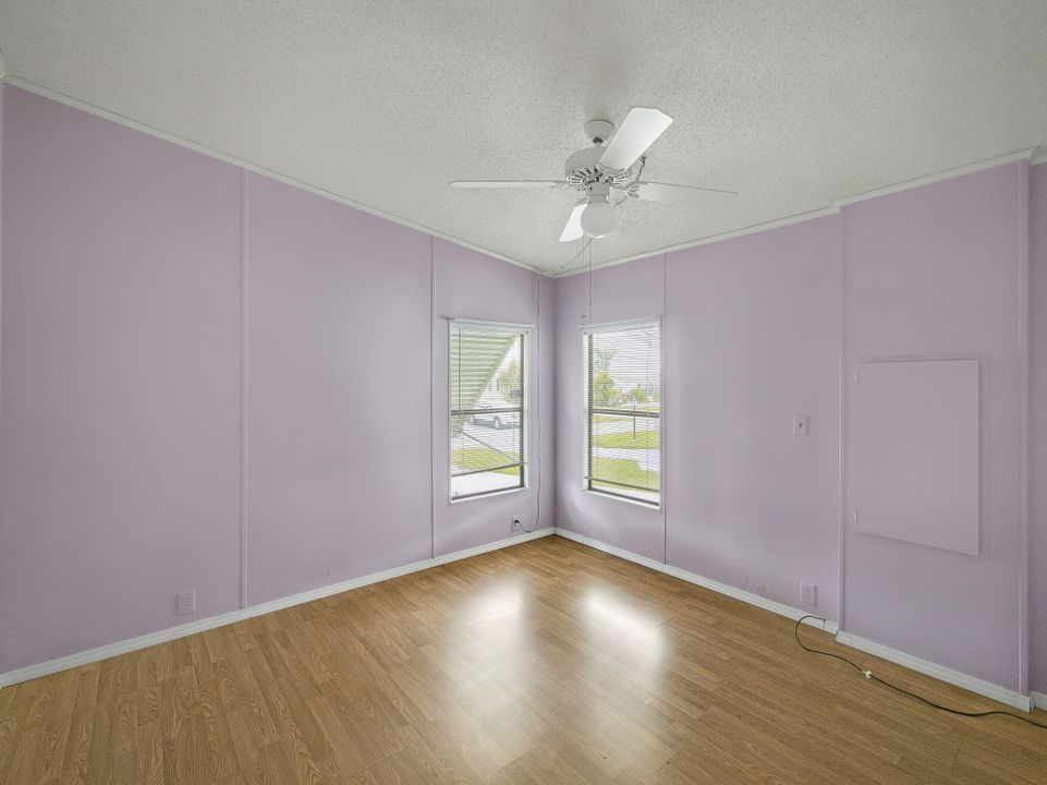 На продажу: $190,000 (2 спален, 2 ванн, 1344 Квадратных фут)