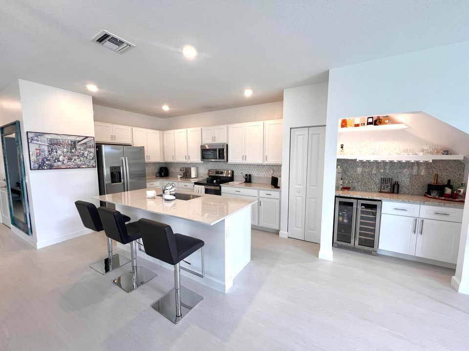 En Venta: $549,900 (3 camas, 2 baños, 1796 Pies cuadrados)