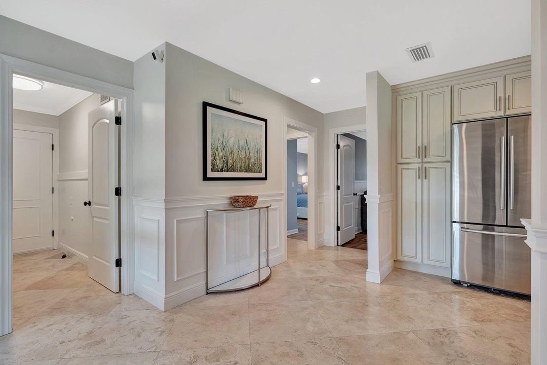 For Rent: $10,000 (3 beds, 2 baths, 1972 Square Feet)