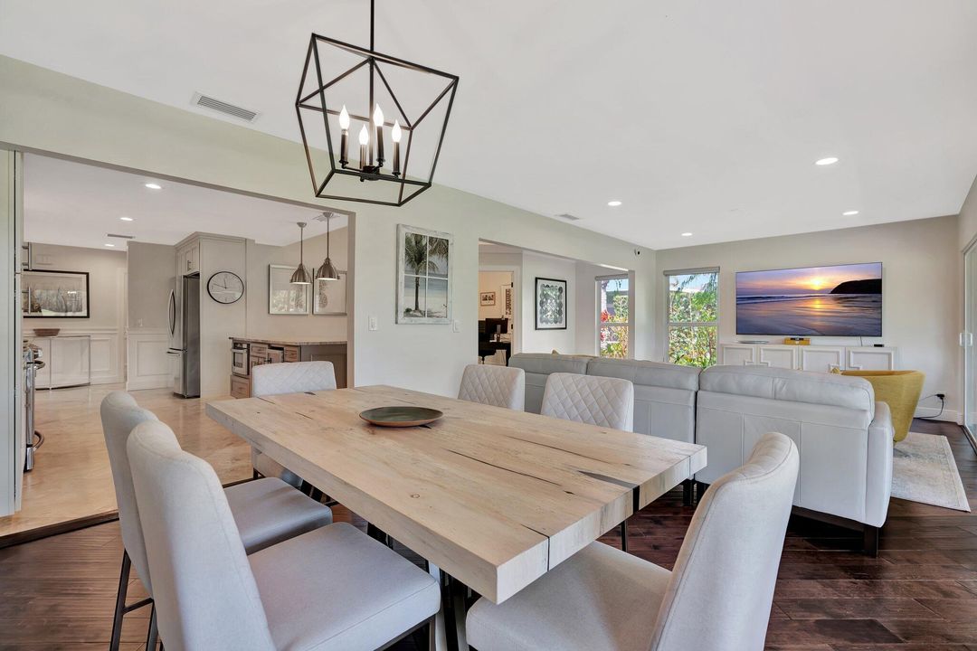 For Rent: $10,000 (3 beds, 2 baths, 1972 Square Feet)