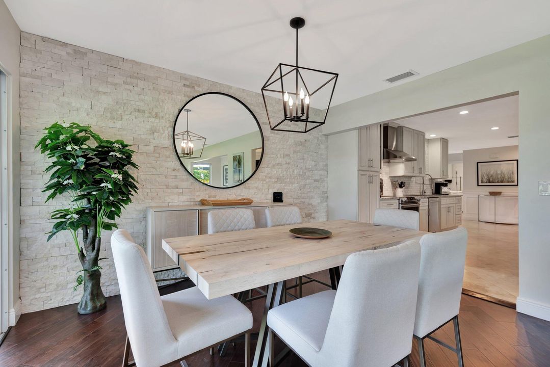 For Rent: $10,000 (3 beds, 2 baths, 1972 Square Feet)