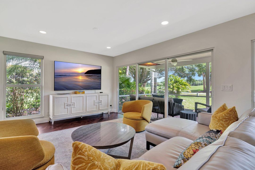 For Rent: $10,000 (3 beds, 2 baths, 1972 Square Feet)