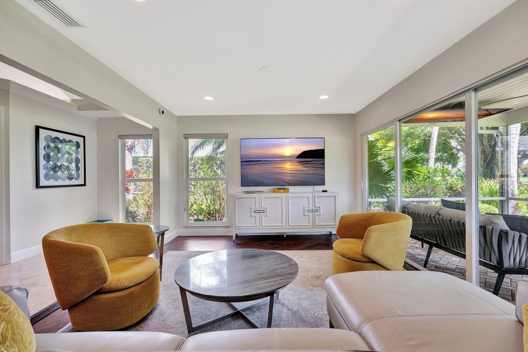 For Rent: $10,000 (3 beds, 2 baths, 1972 Square Feet)