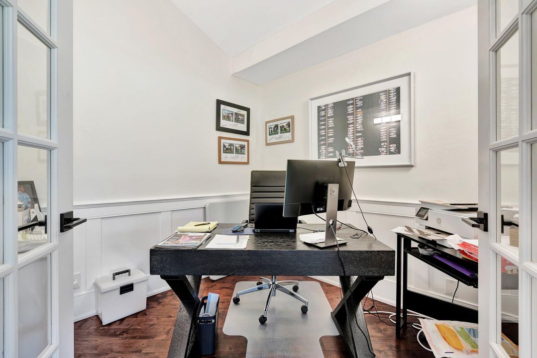 For Rent: $10,000 (3 beds, 2 baths, 1972 Square Feet)