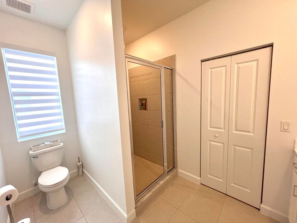 En Venta: $549,900 (3 camas, 2 baños, 1796 Pies cuadrados)