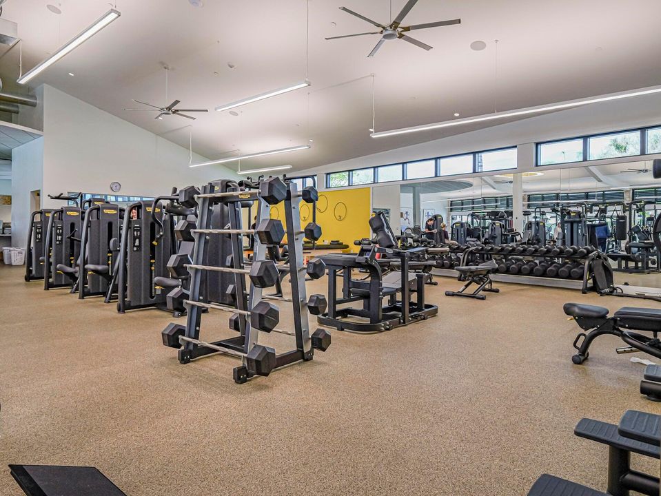 For Rent: $10,000 (3 beds, 2 baths, 1972 Square Feet)