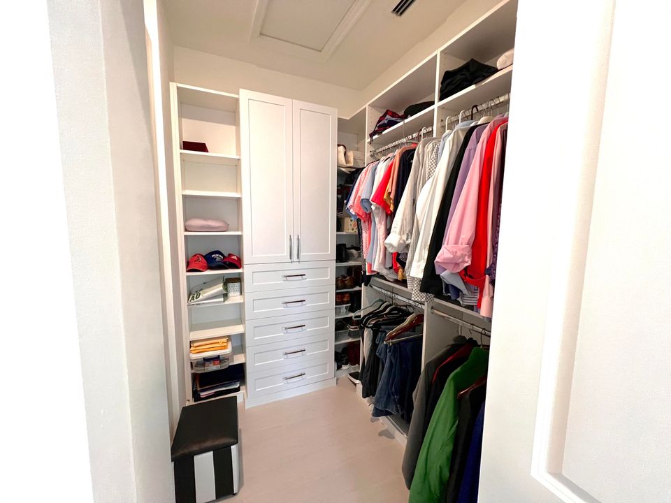 En Venta: $549,900 (3 camas, 2 baños, 1796 Pies cuadrados)